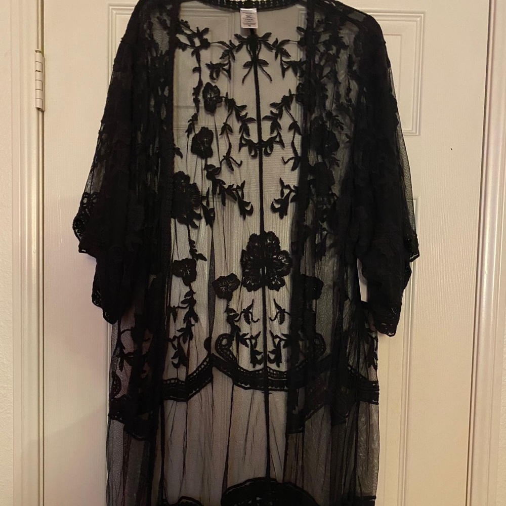 Large Black Lace Kimono